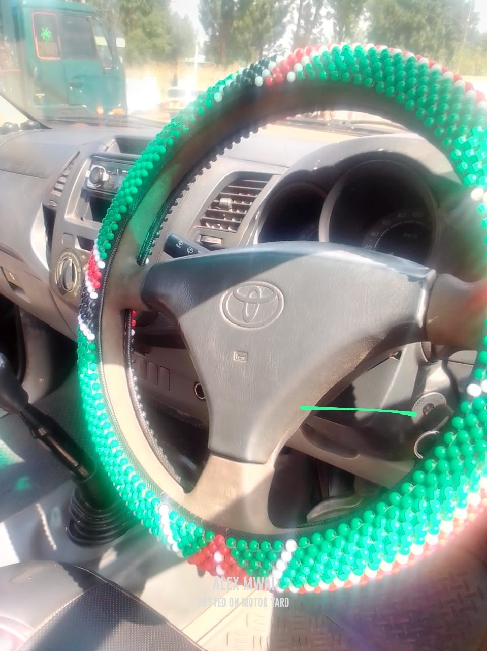 Toyota Hilux 2014 Green