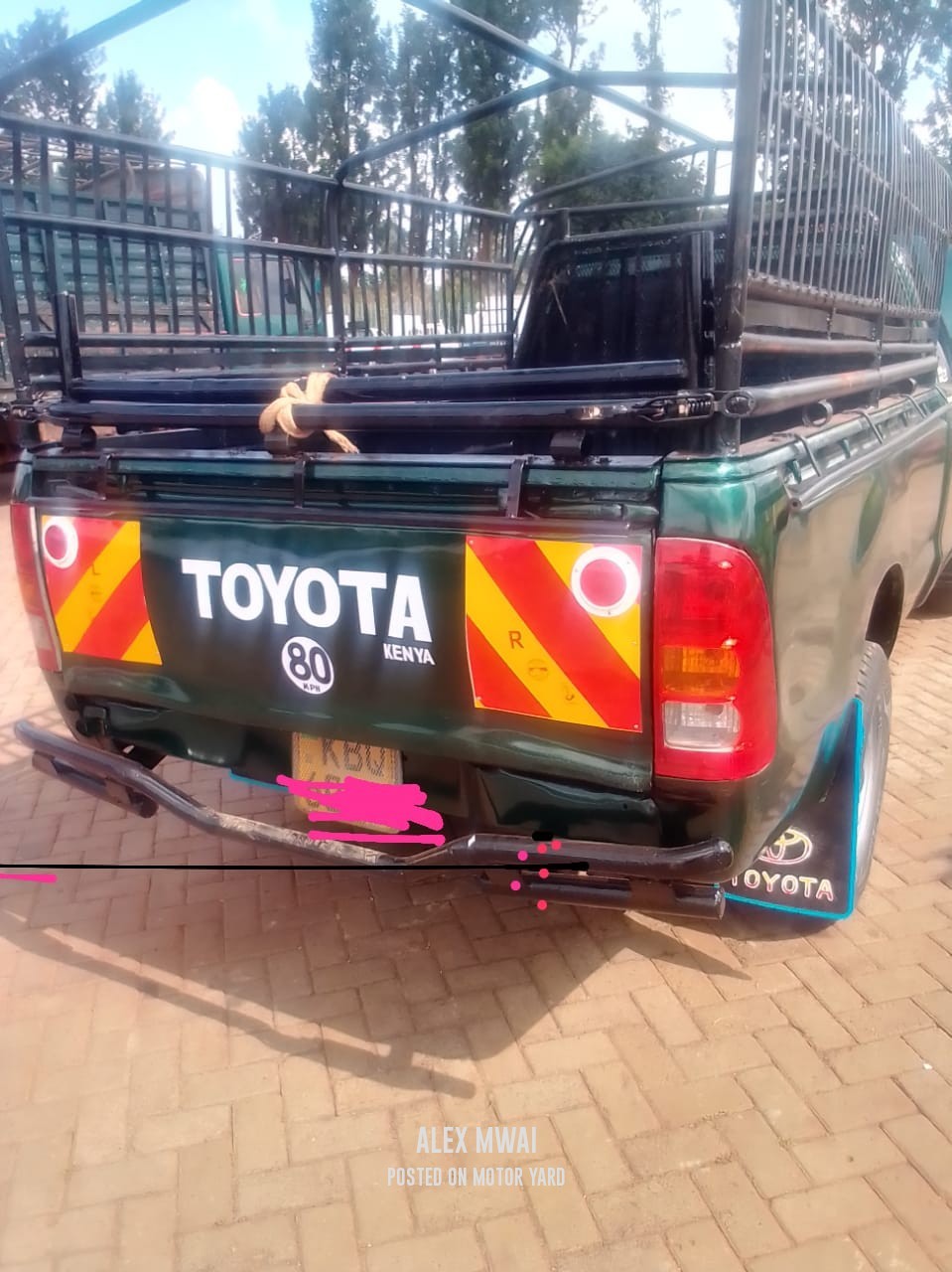 Toyota Hilux 2014 Green