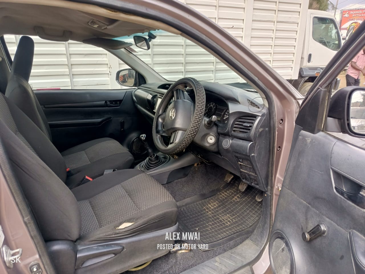 Toyota Hilux 2017 Grey