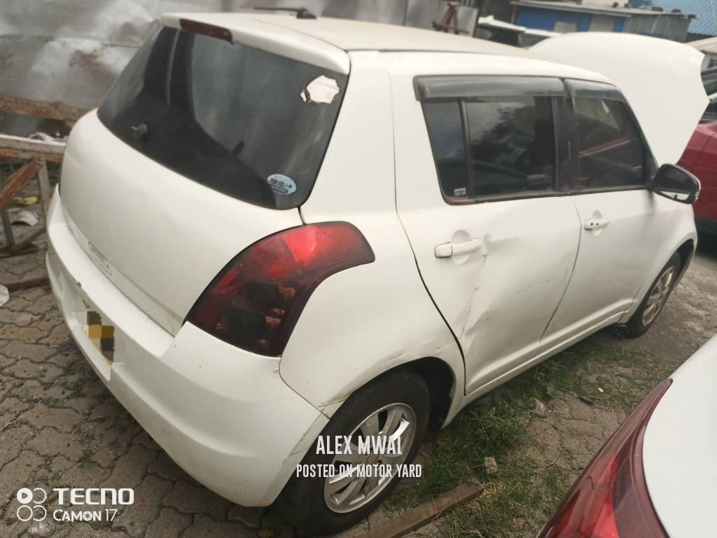 Suzuki Swift 2014 White