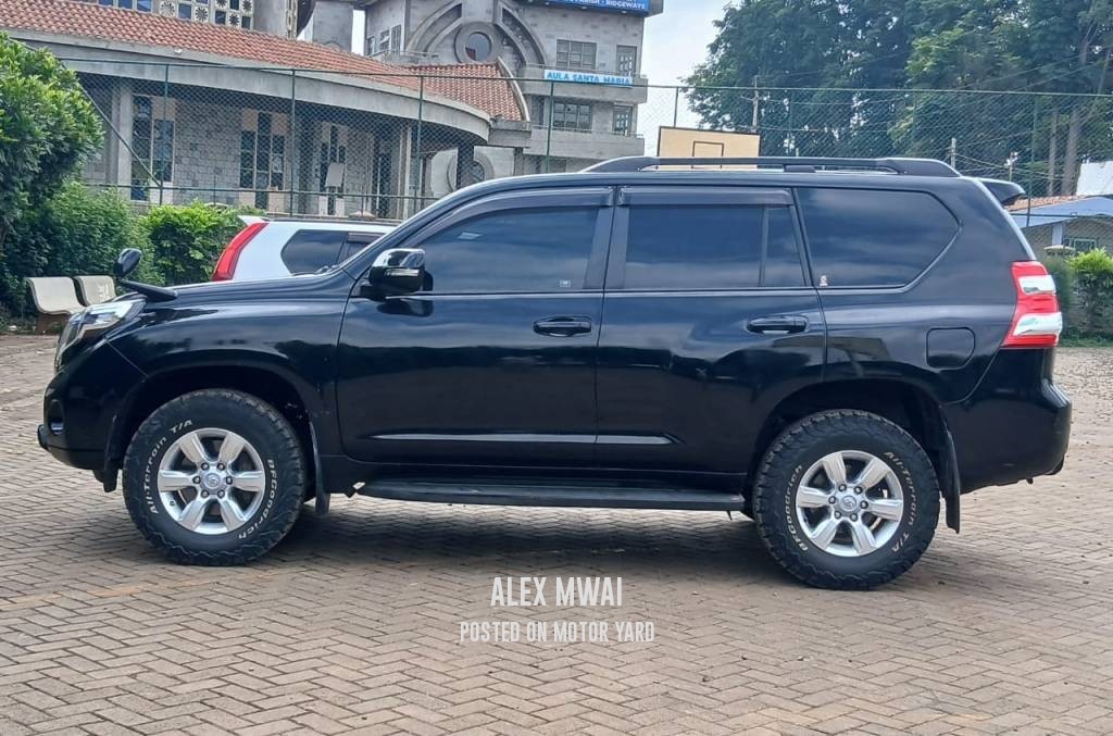 Toyota Land Cruiser Prado 2012 Black