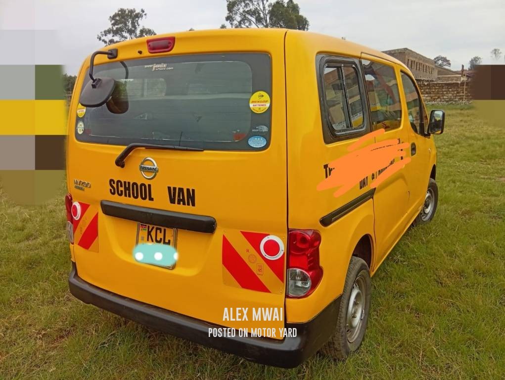 Nissan NV200 2016 Yellow