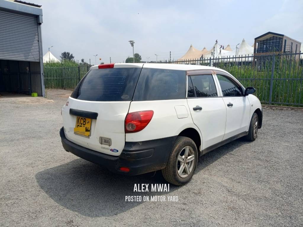 Nissan Ad 2008 White