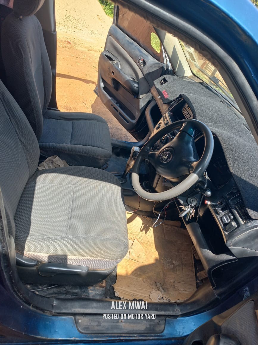 Toyota Succeed 2014 Blue