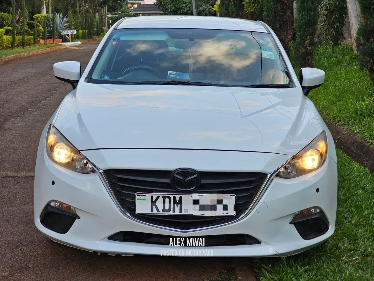 Mazda Axela 2016 White
