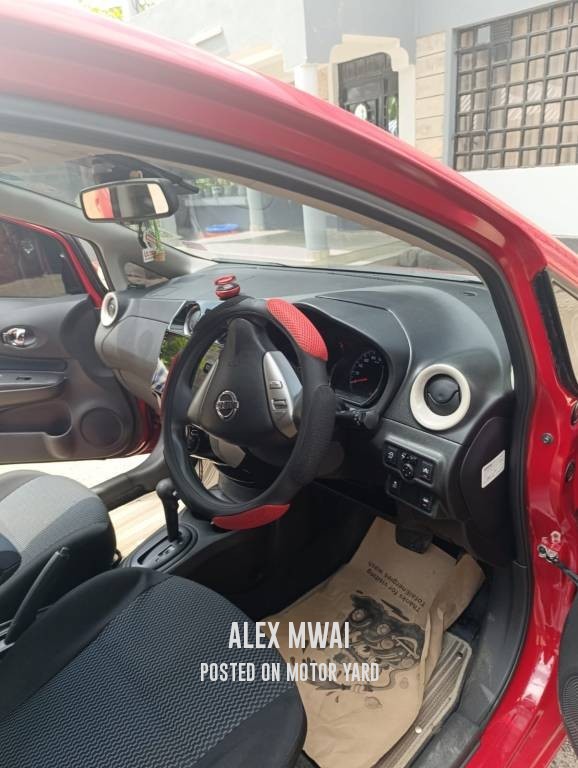 Nissan Note 2016 Red