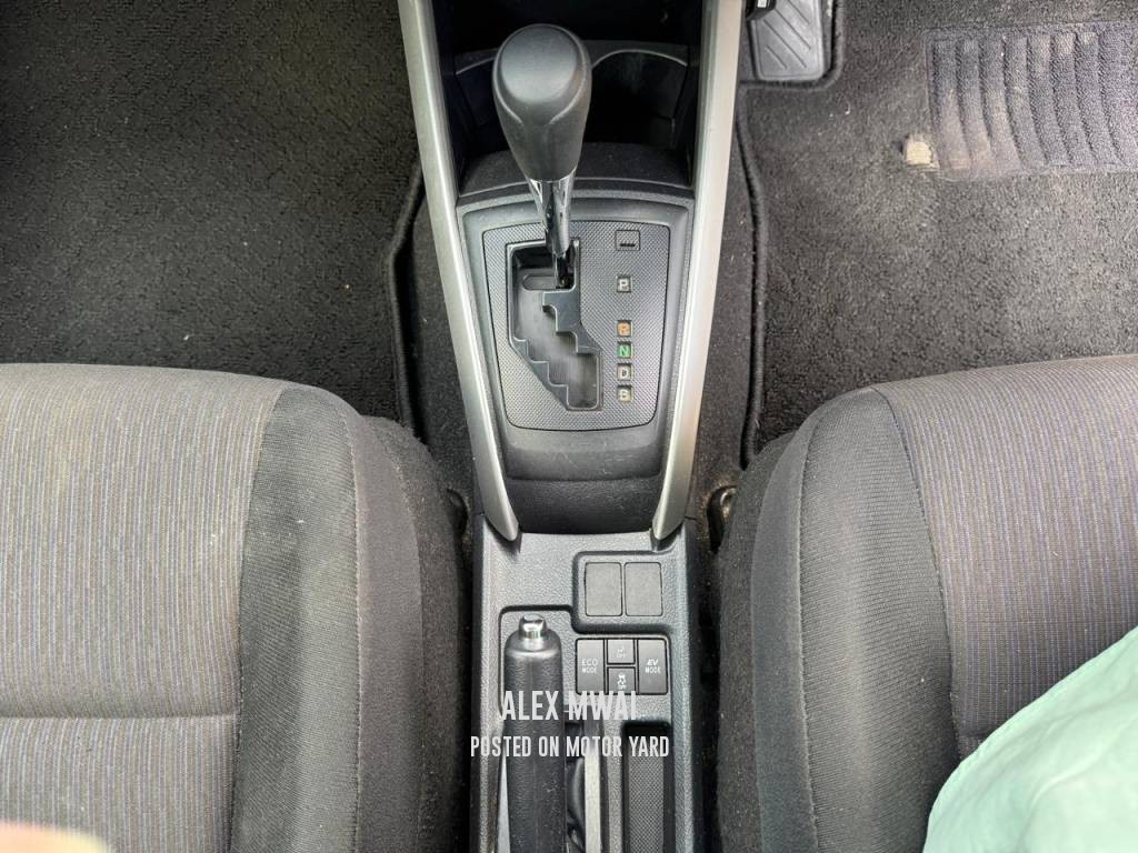 Toyota Fielder 2019 Silver