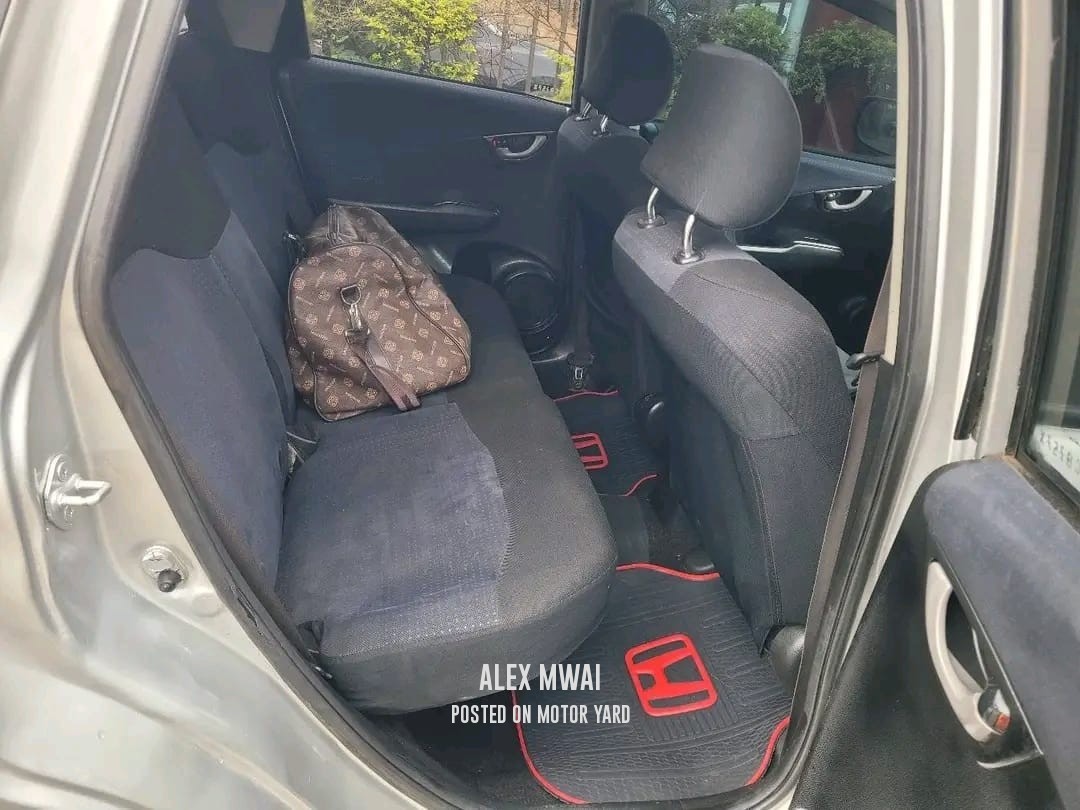 Honda Fit 2008 Silver