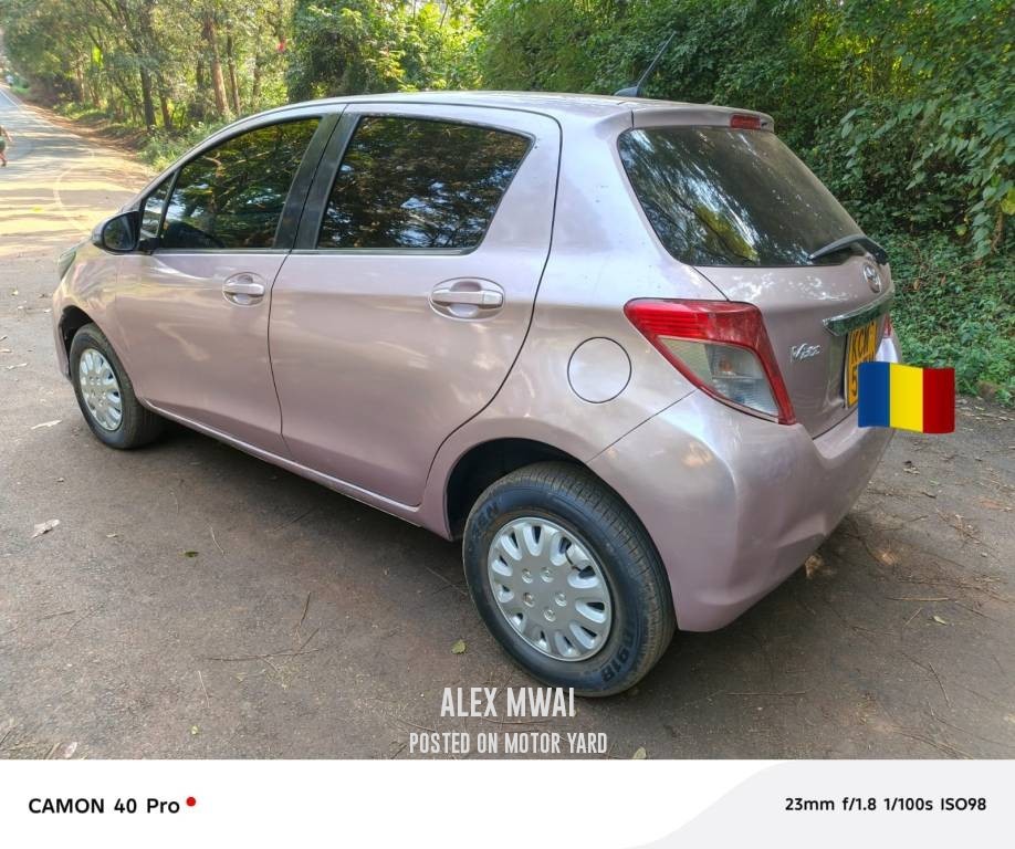 Toyota Vitz 2012 Bronze