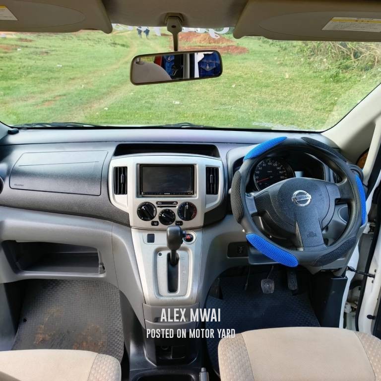 Nissan NV200 2014 White