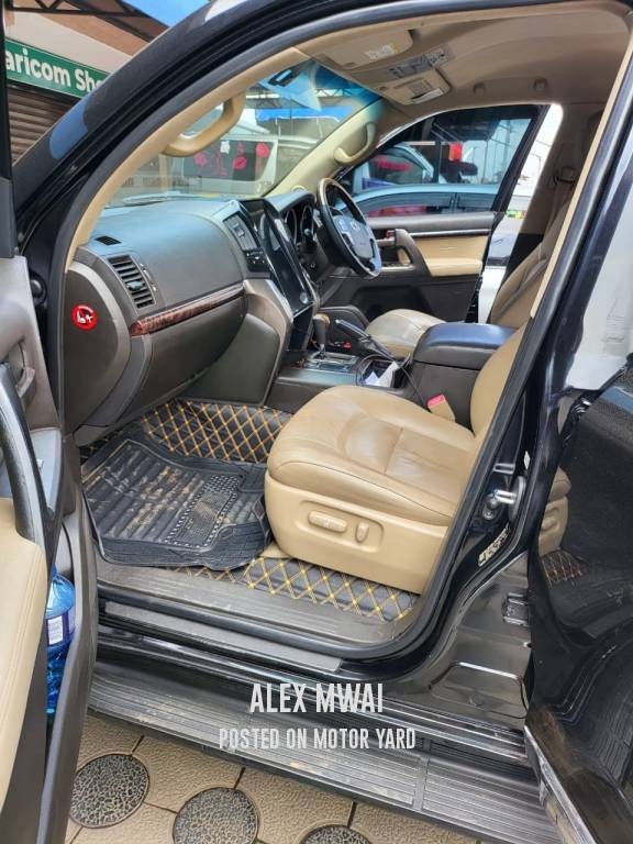 Toyota Land Cruiser 2007 Black