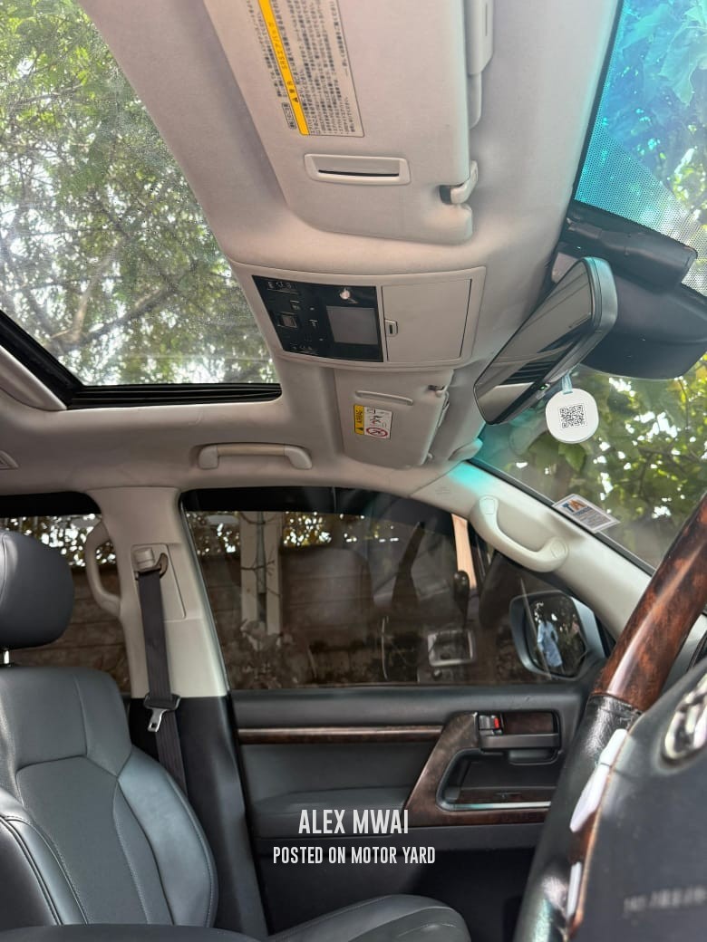 Toyota Land Cruiser 2012 Silver