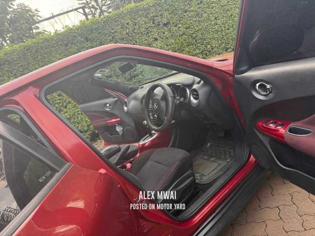 Nissan Juke 2012 Red