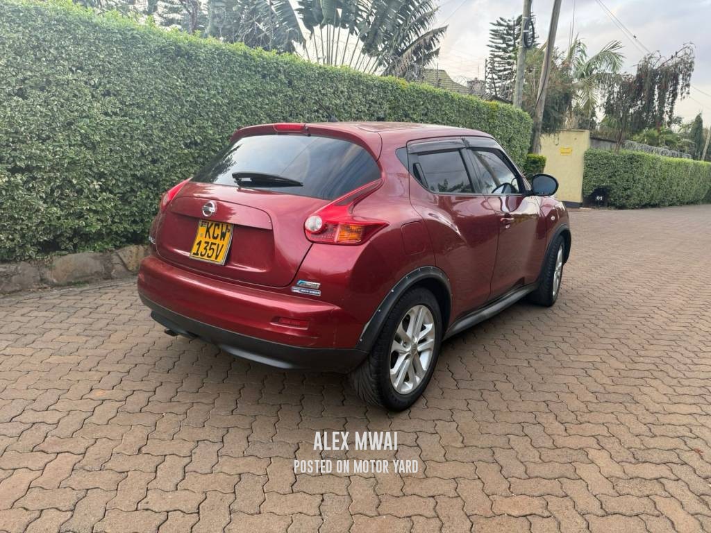 Nissan Juke 2012 Red