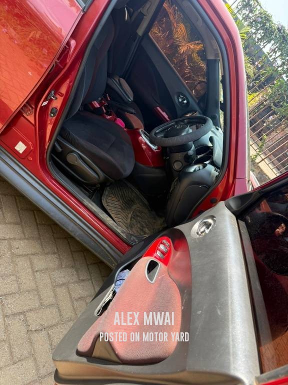 Nissan Juke 2012 Red