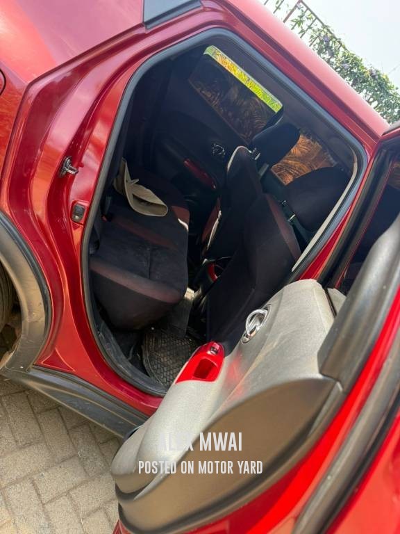 Nissan Juke 2012 Red