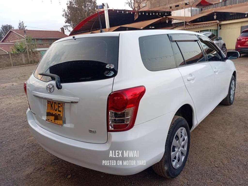 Toyota Fielder 2011 White