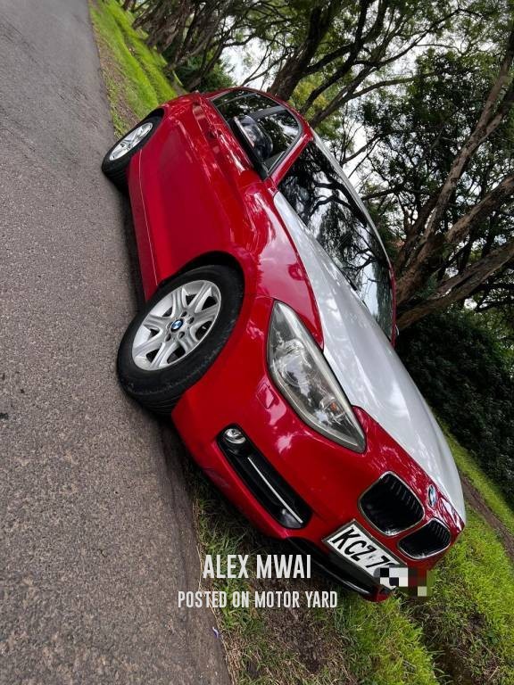BMW 116i 2012 Maroon