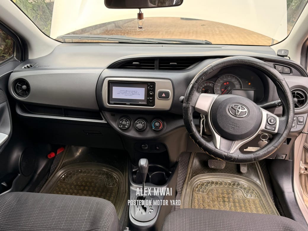 Toyota Vitz 2016 Bronze