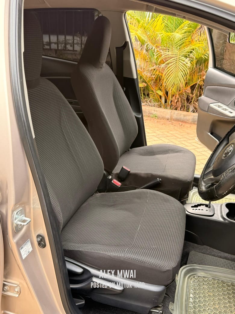 Toyota Vitz 2016 Bronze