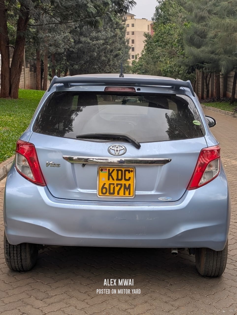 Toyota Vitz 2013 Blue