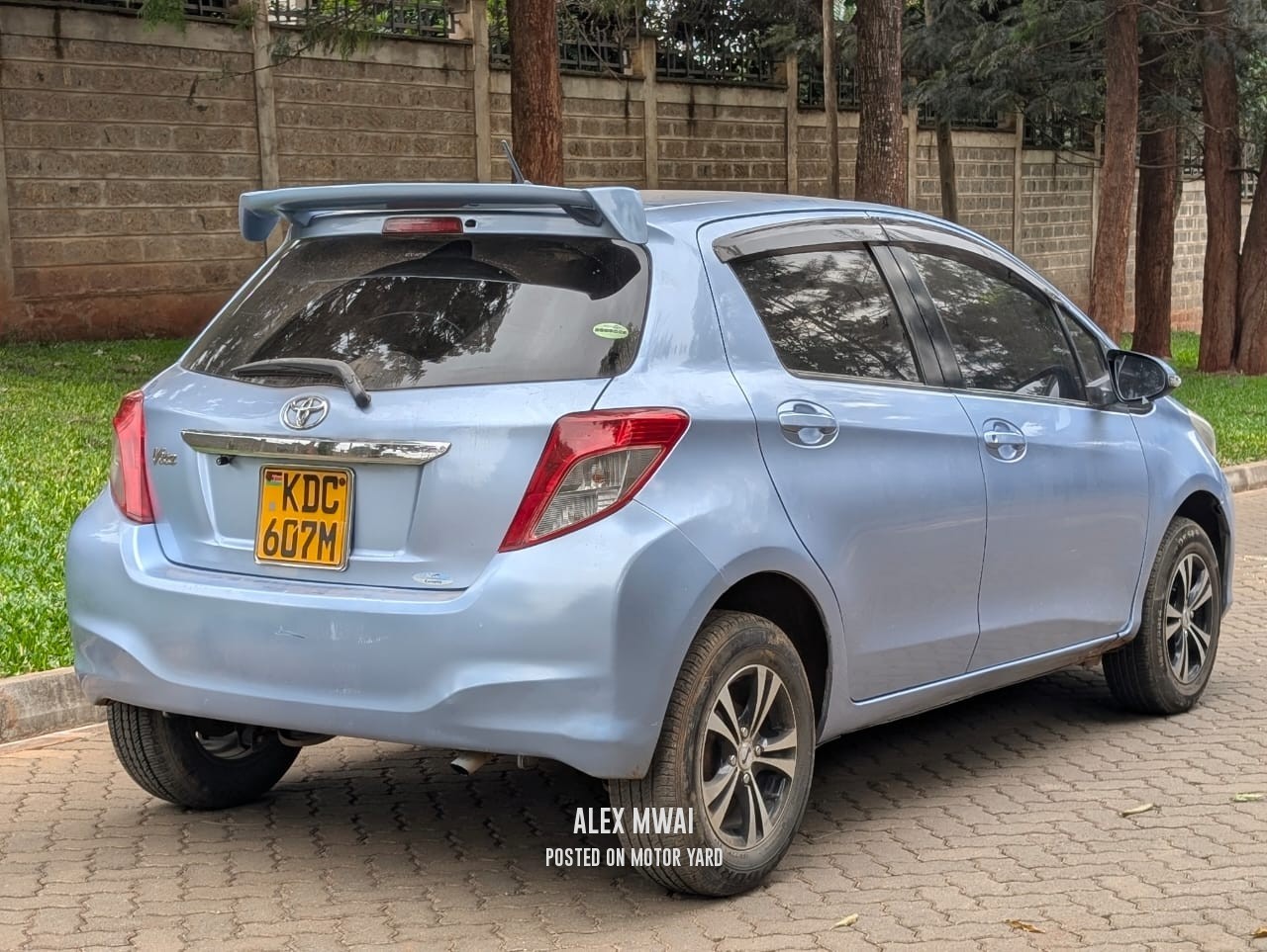Toyota Vitz 2013 Blue