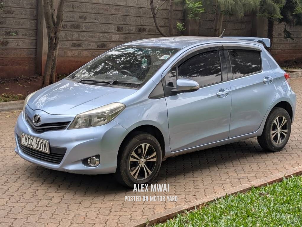 Toyota Vitz 2013 Blue
