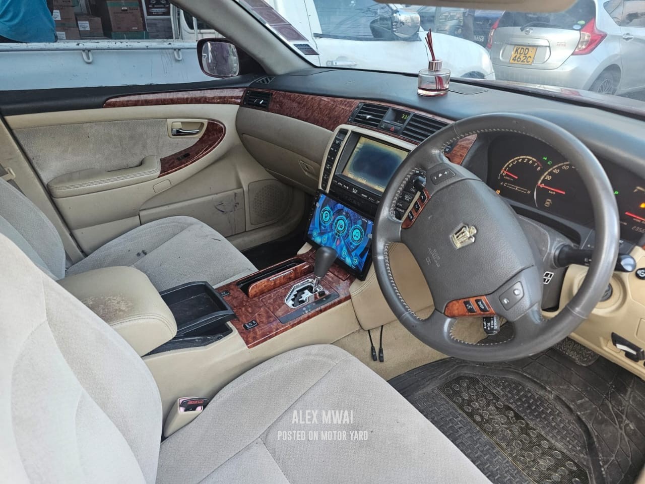 Toyota Crown 2006 Maroon