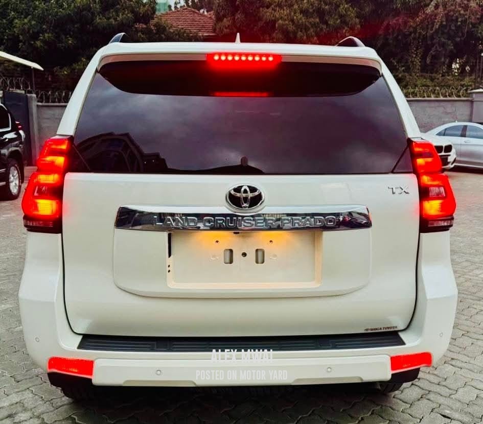 Toyota Land Cruiser Prado TX-L 2018 White