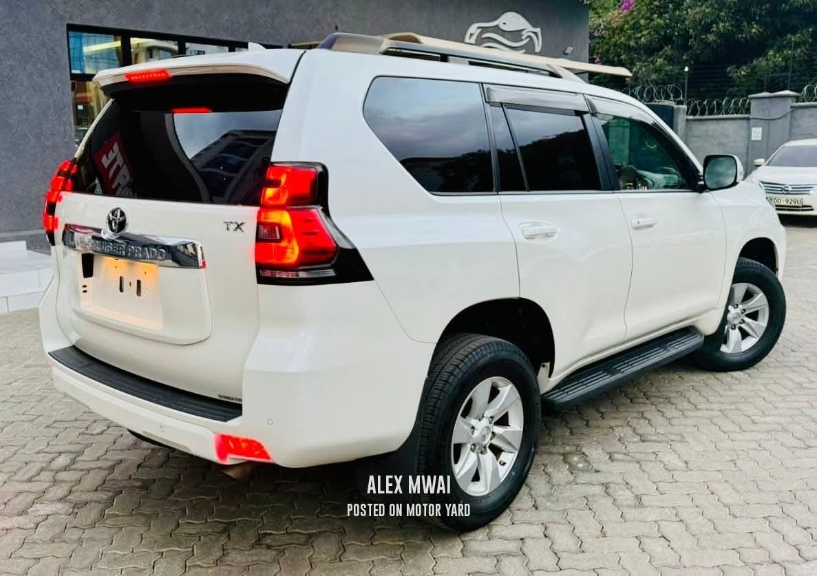 Toyota Land Cruiser Prado TX-L 2018 White