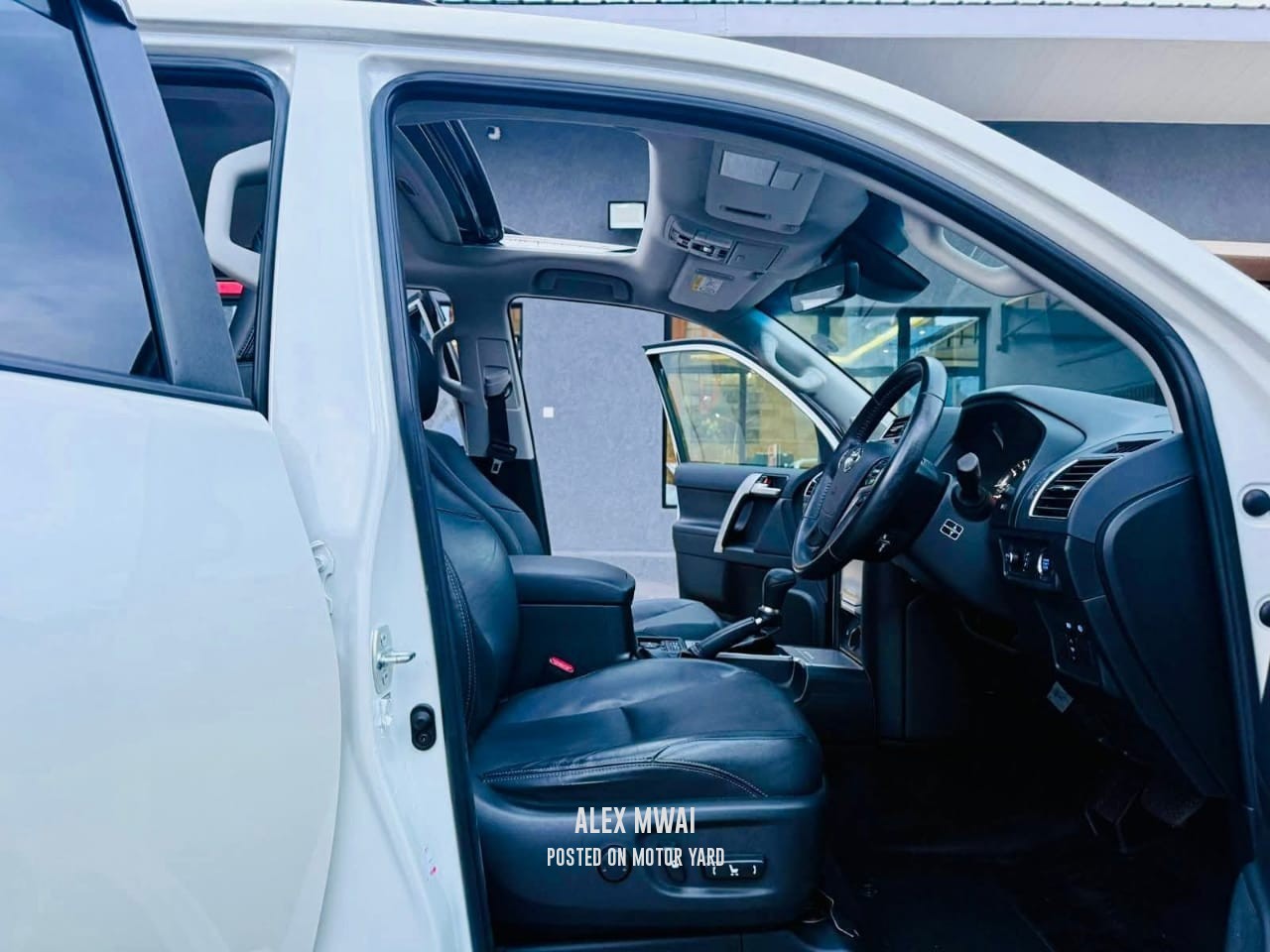 Toyota Land Cruiser Prado TX-L 2018 White