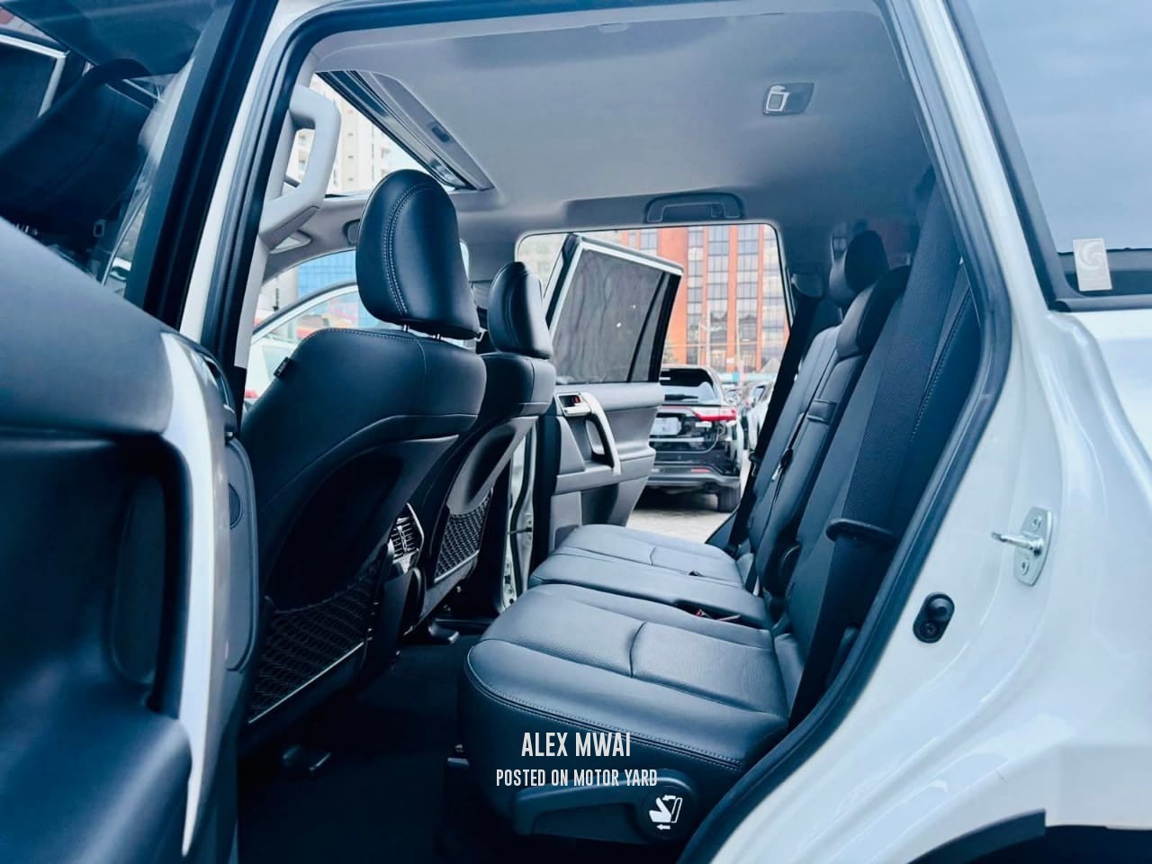 Toyota Land Cruiser Prado TX-L 2018 White