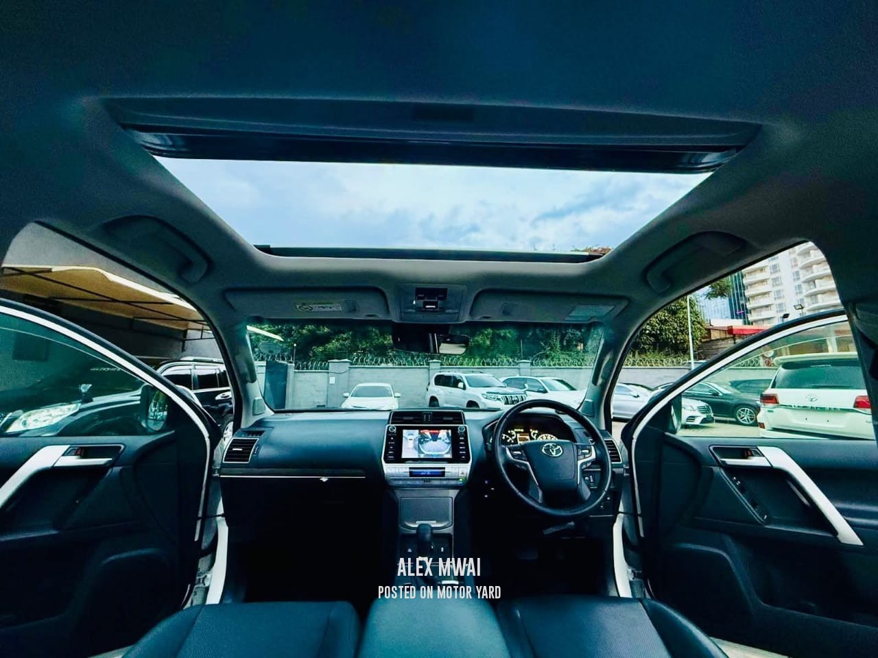 Toyota Land Cruiser Prado TX-L 2018 White