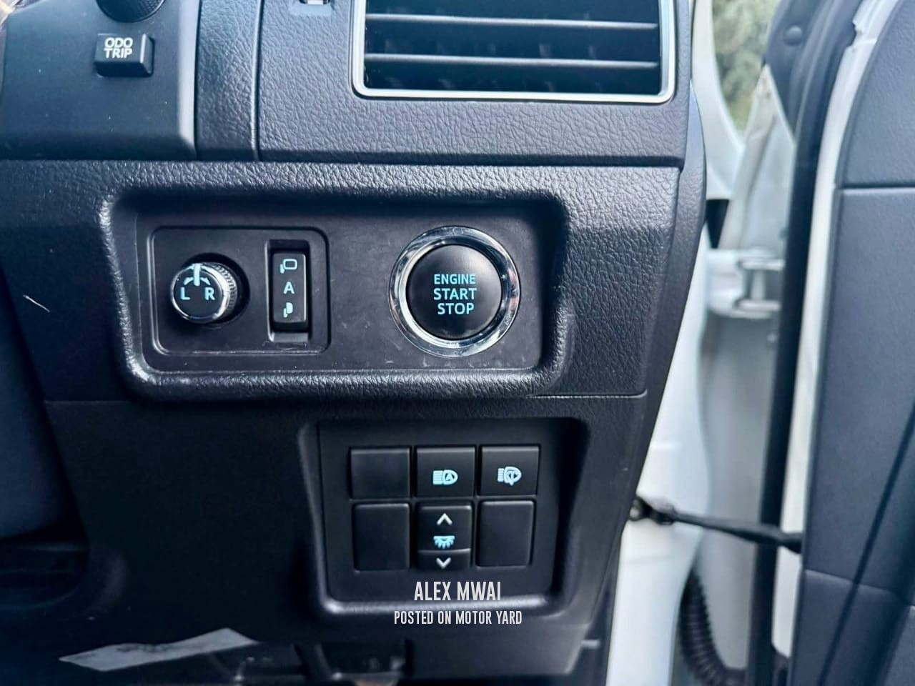 Toyota Land Cruiser Prado TX-L 2018 White