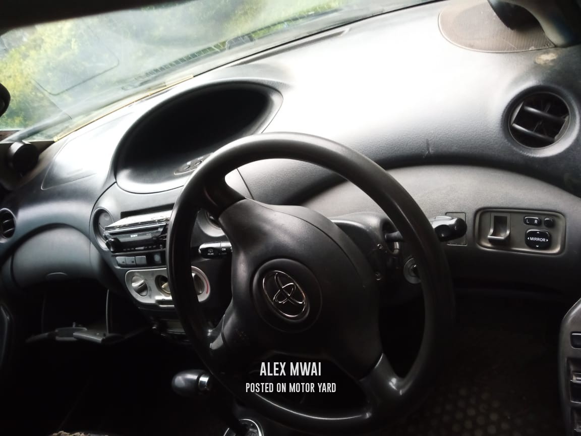 Toyota Vitz 2007 Blue