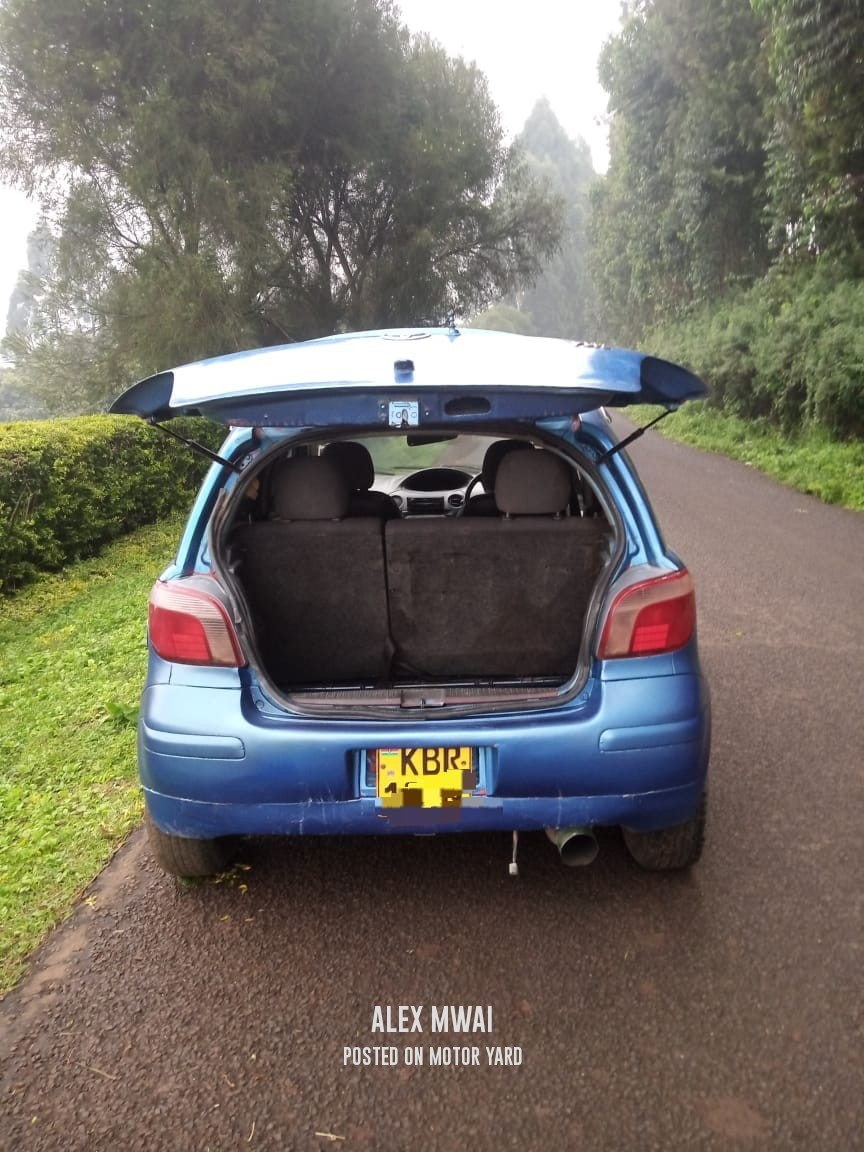 Toyota Vitz 2007 Blue