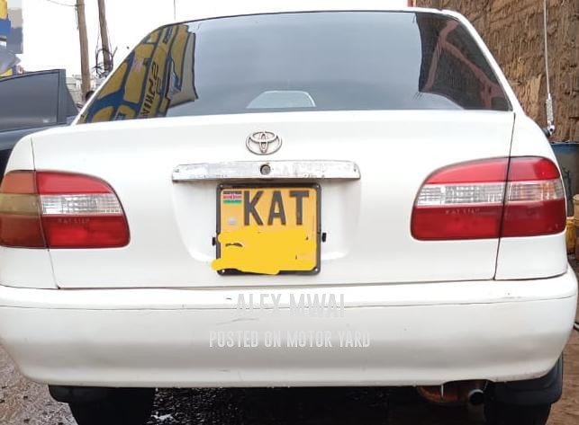 Toyota Corolla 2005 White