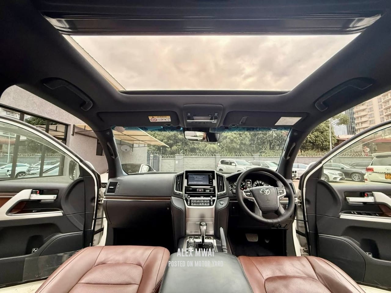 Toyota Land Cruiser Prado VXL 2018 White