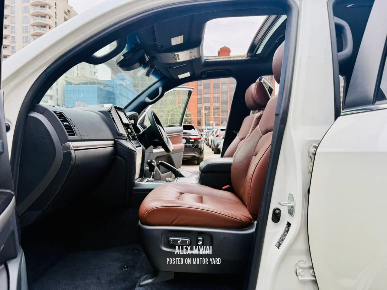 Toyota Land Cruiser Prado VXL 2018 White