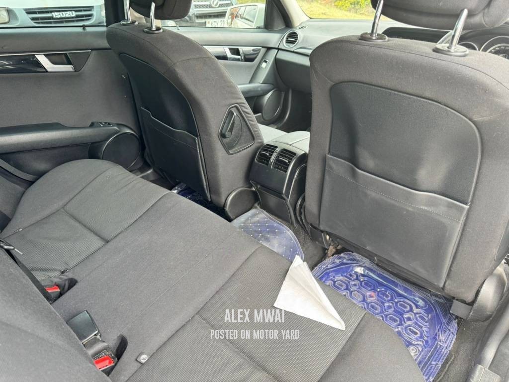 Mercedes-Benz C200 2012 Silver