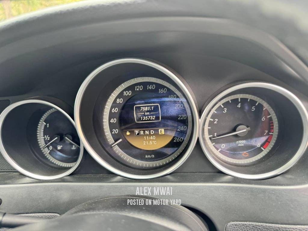 Mercedes-Benz C200 2012 Silver