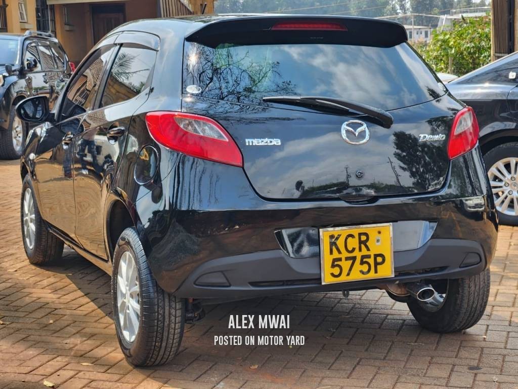 Mazda Demio 2011 Blue