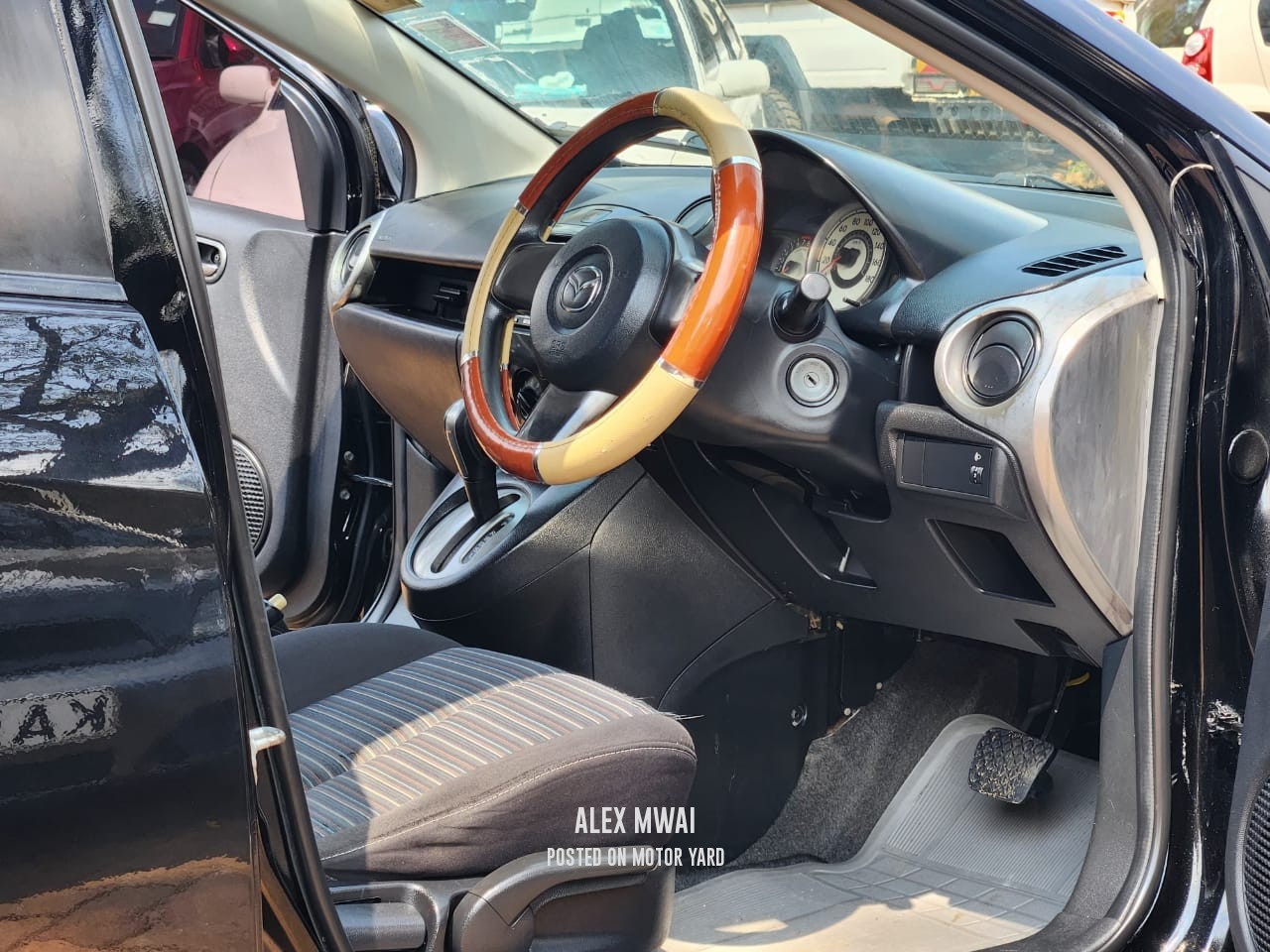 Mazda Demio 2011 Blue