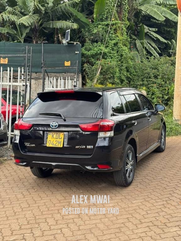 Toyota Fielder 2016 Black