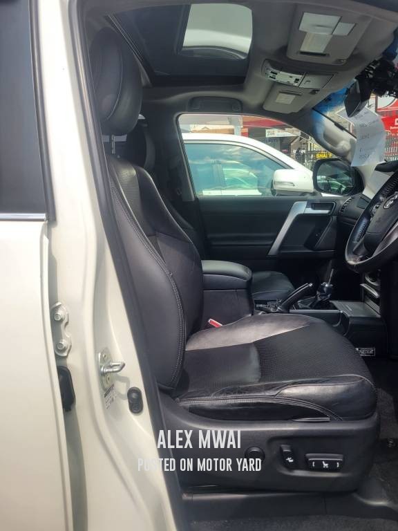 Toyota Land Cruiser Prado TZG 2018 White