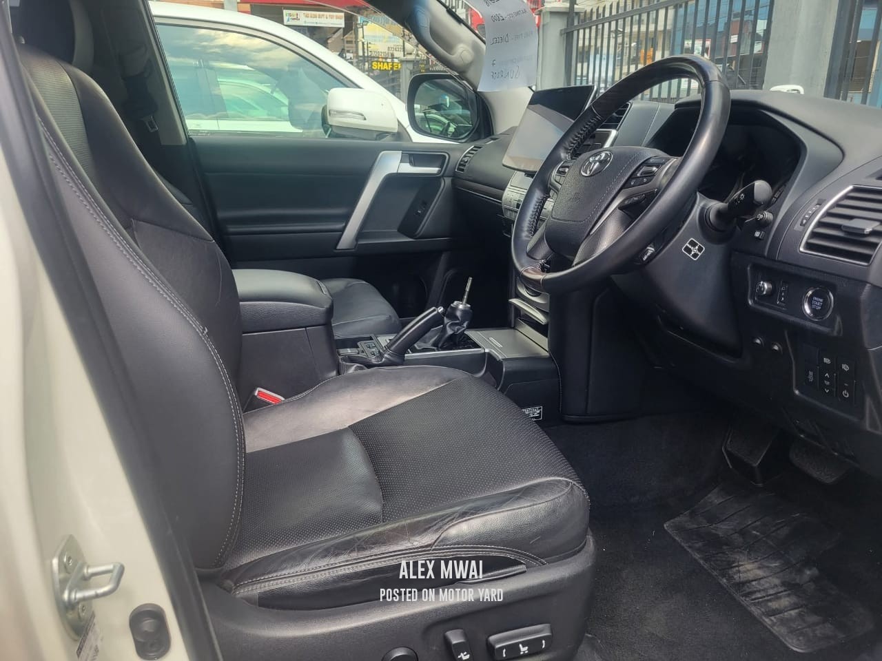 Toyota Land Cruiser Prado TZG 2018 White