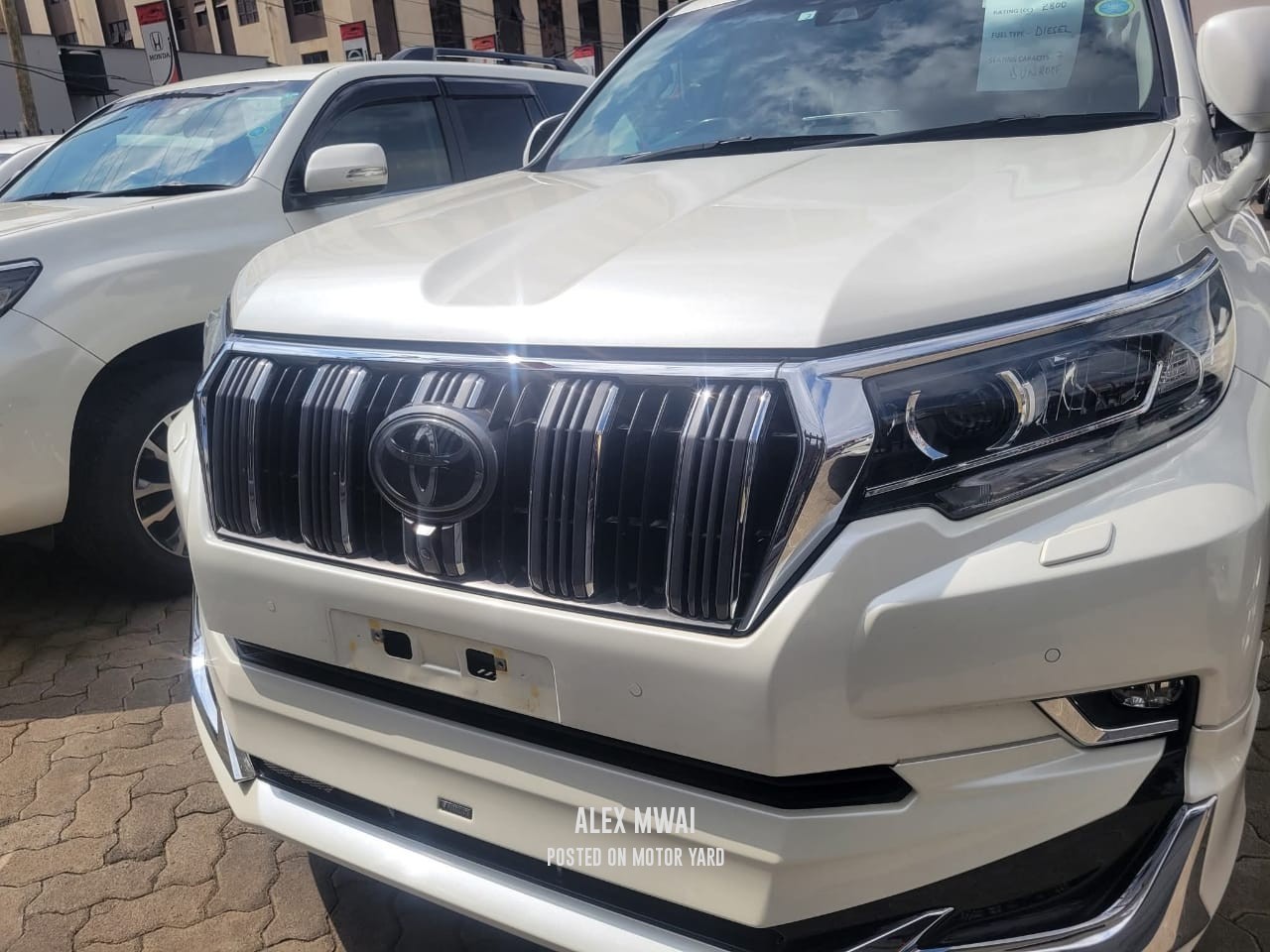 Toyota Land Cruiser Prado TZG 2018 White
