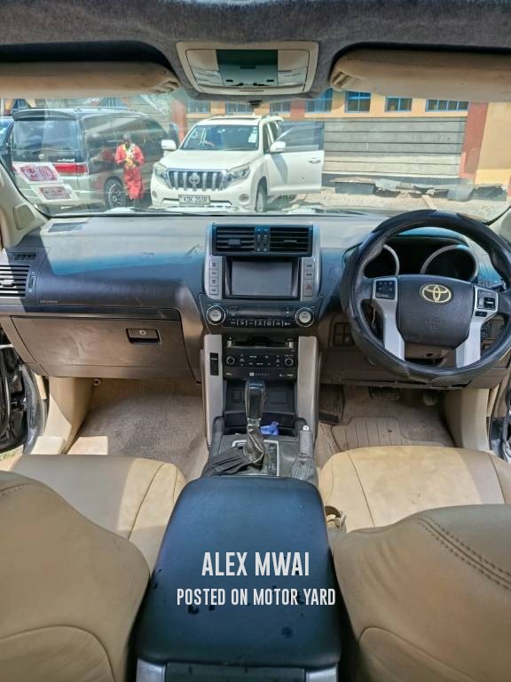 Toyota Land Cruiser Prado 2012 Black