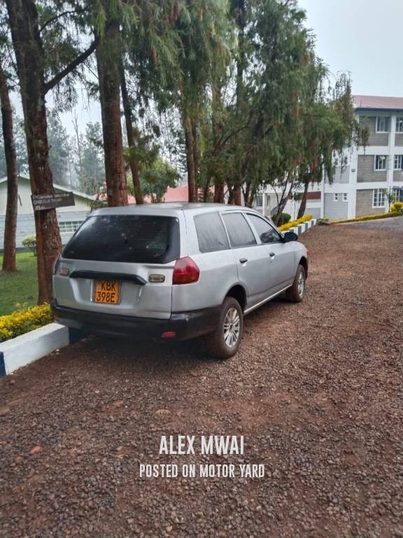 Nissan Ad 2013 Silver