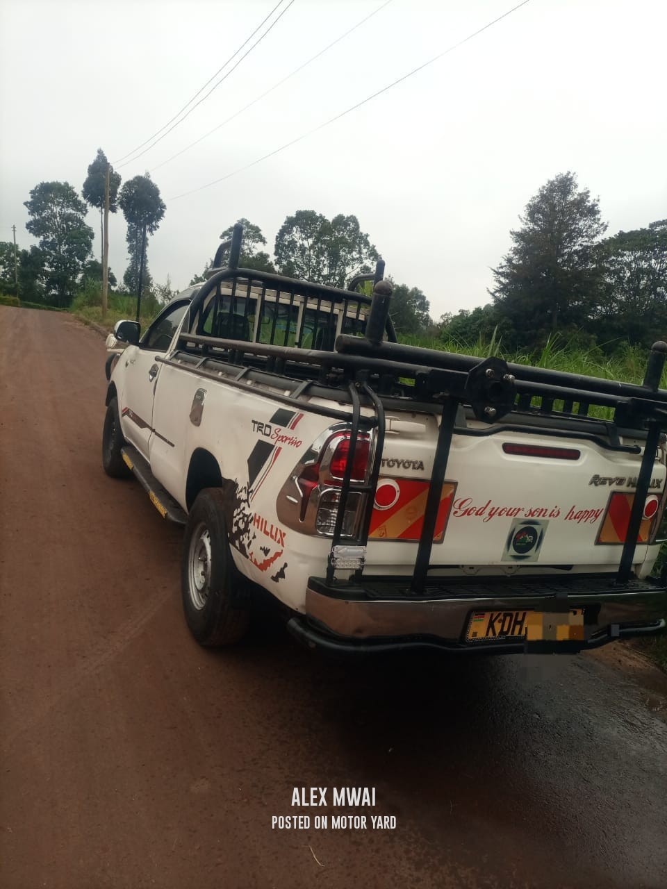 Toyota Hilux Vigo S/Cab 2017 White